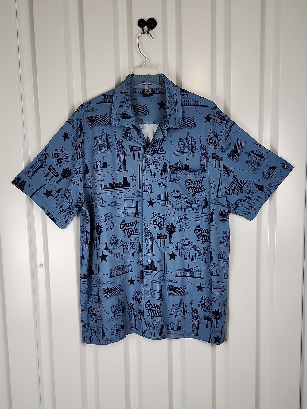 Grunt Style Men’s Light Blue Short-Sleeve Graphic Button-Down Shirt XL Americana